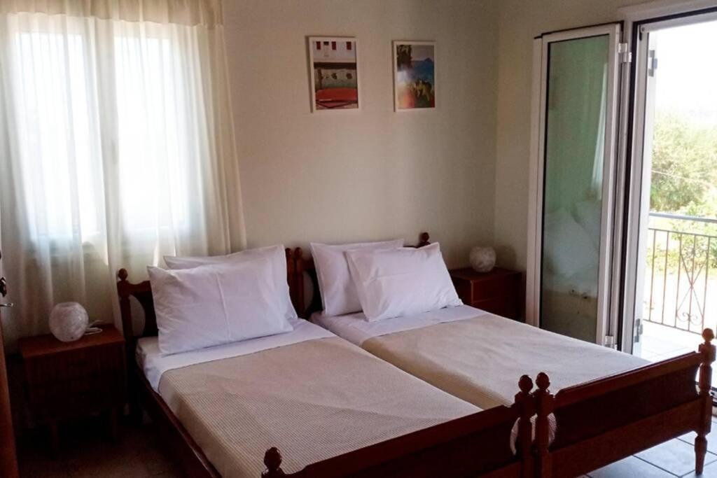 Marinis House Villa